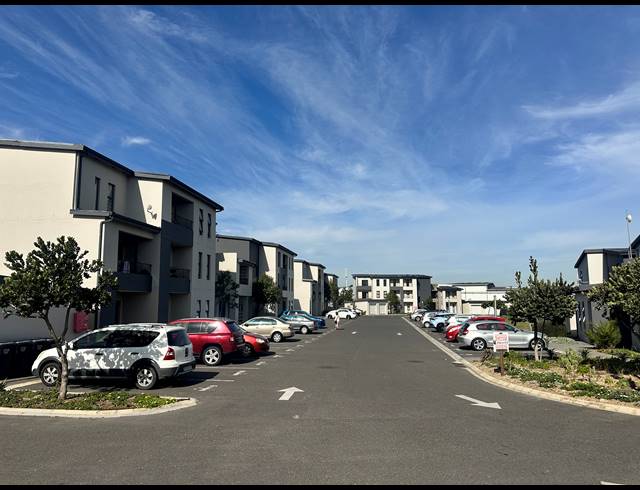 2 BEDROOM APARTMENT FOR SALE IN PARKLANDS NORTH